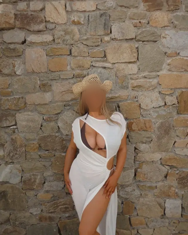 Manon - Image 5